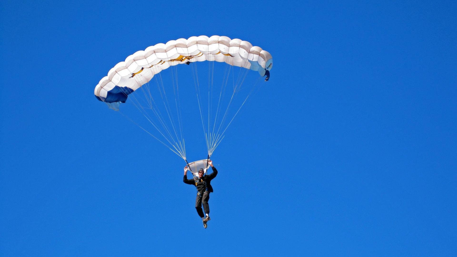 开云中国-球员家属到场观战为运动员带来更多心理支持力量，cba球员家属看比赛坐哪里